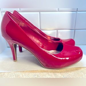 Candie’s Size 10 RED Pump EUC